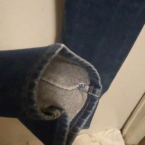 SOLD GUC - Wrangler Regular Fit Cowboy Cut Blue Jeans - Size 36x36 Lot#007 - Picture 4 of 6